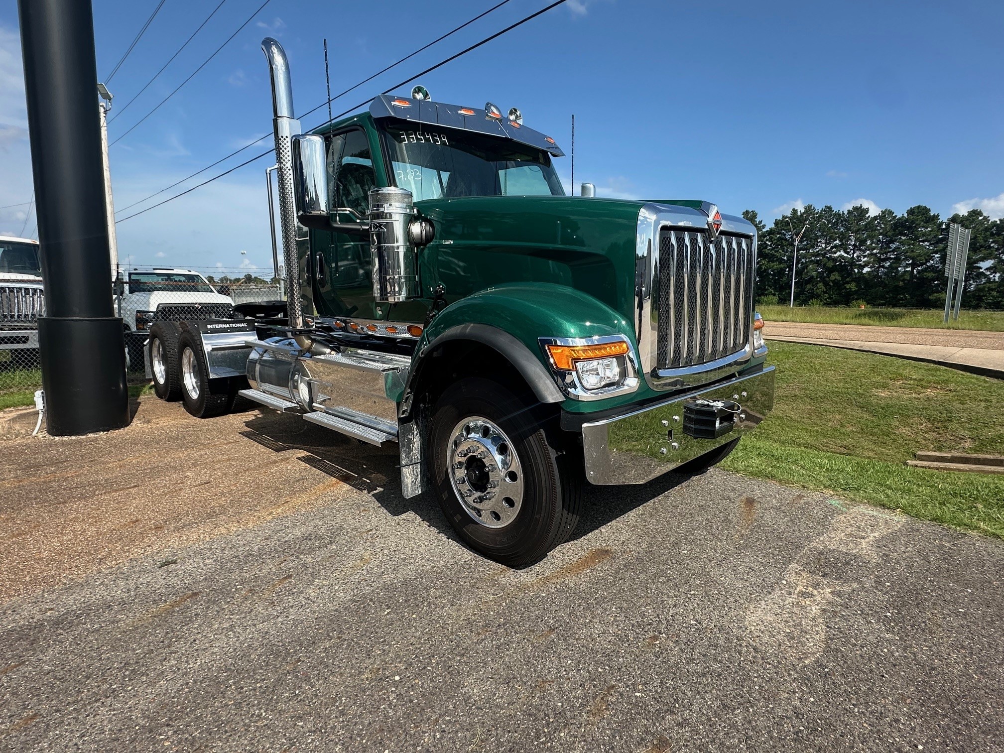 2026 INTERNATIONAL HX520 TN335439 - image 1 of 6