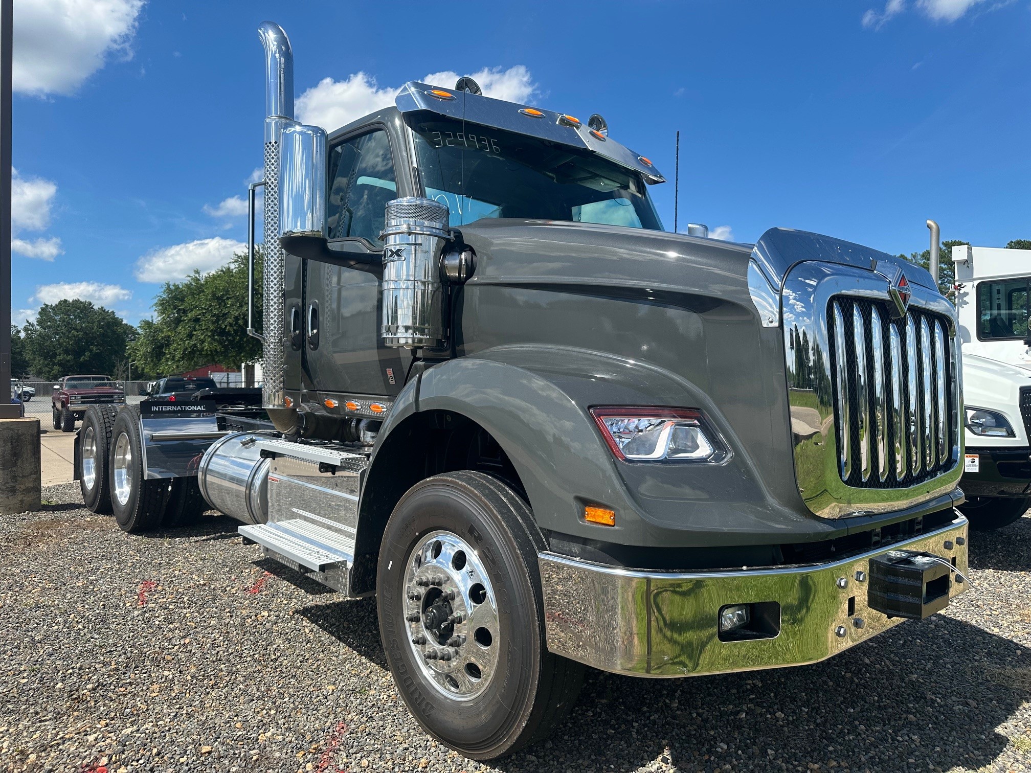2026 INTERNATIONAL HX620 TN329936 - image 3 of 6