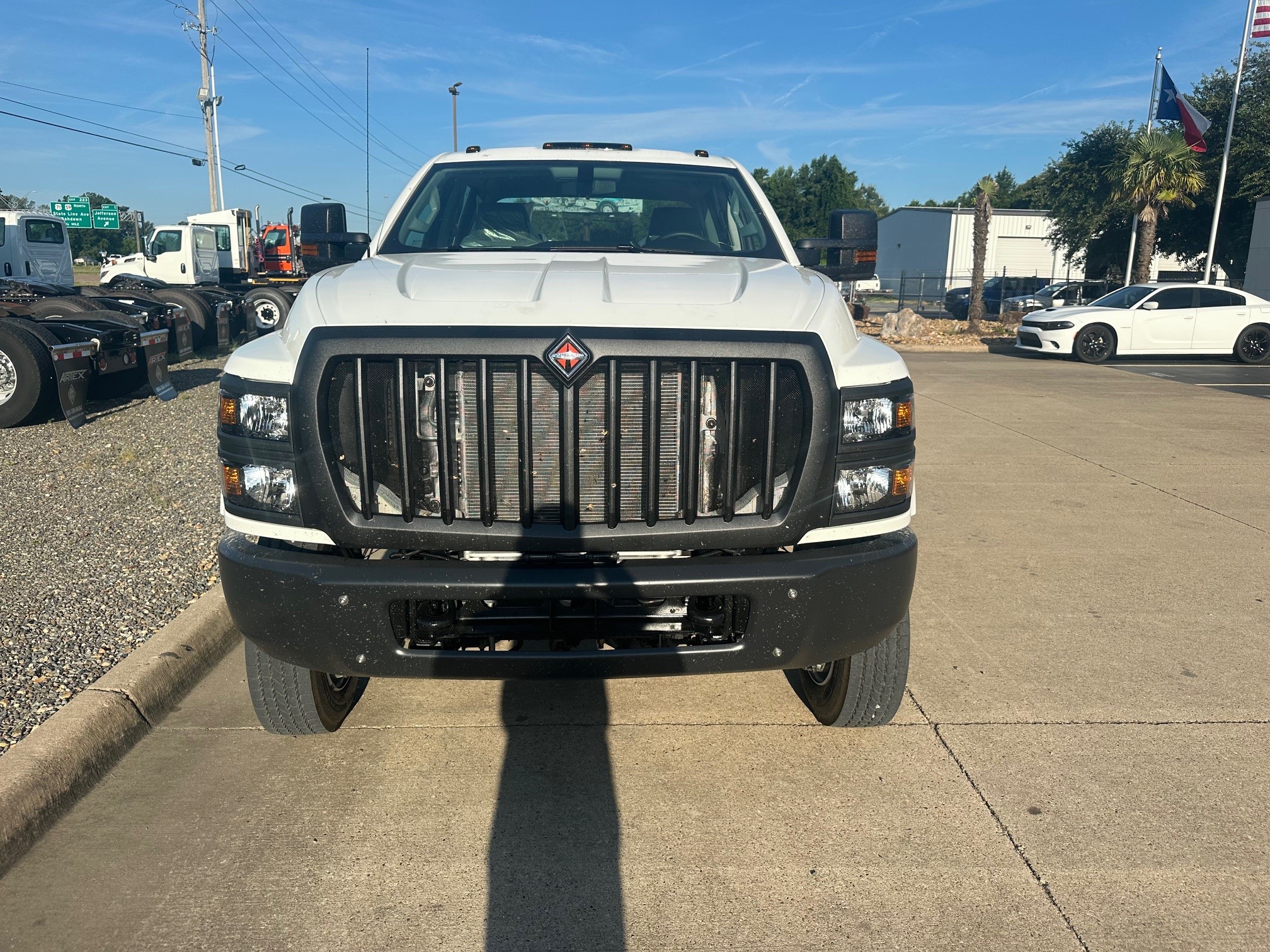2025 INTERNATIONAL CV515 4X4 CREW CAB SH503202 - image 2 of 6