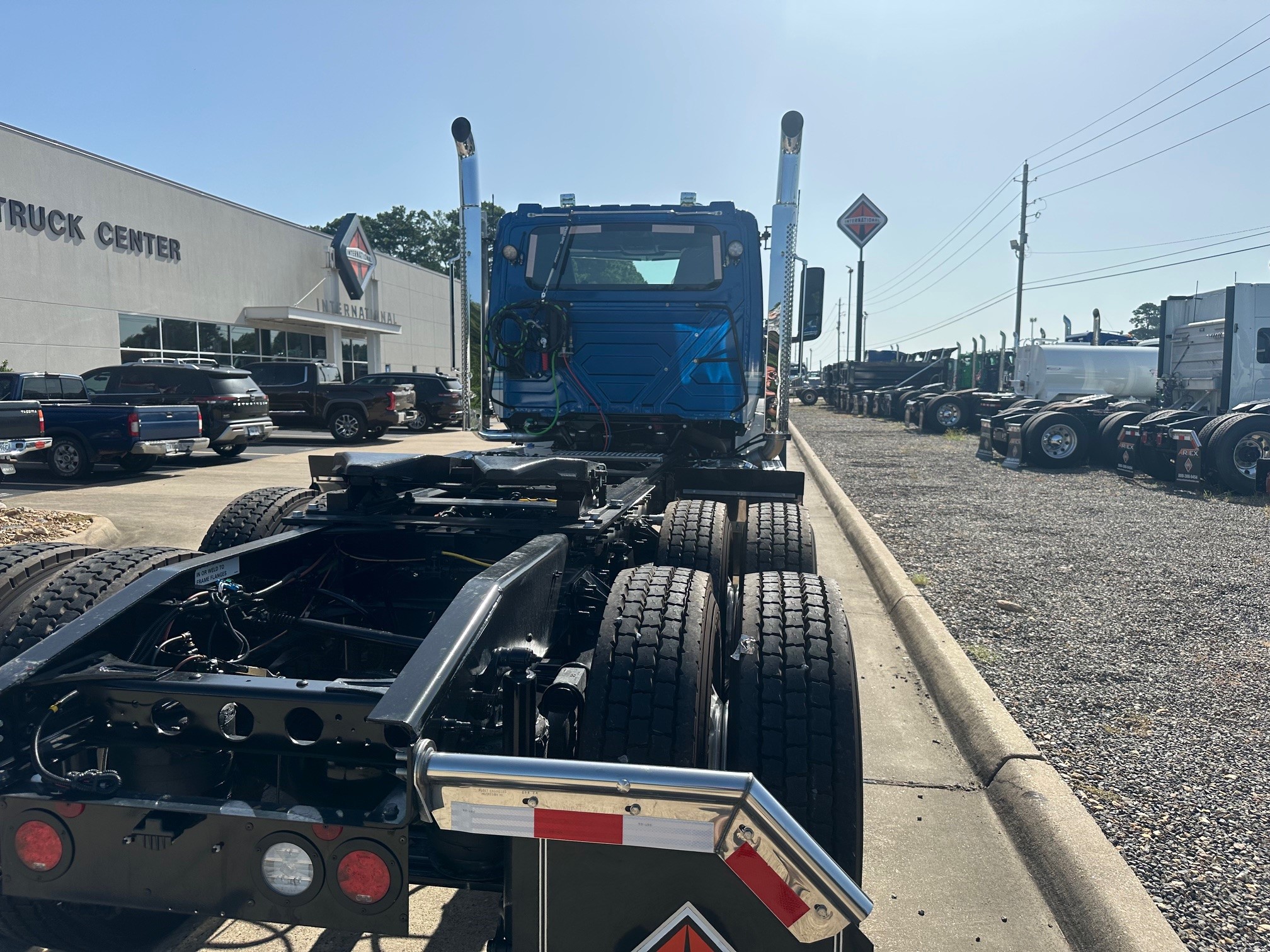 2026 INTERNATIONAL HX520 TN320192 - image 5 of 6